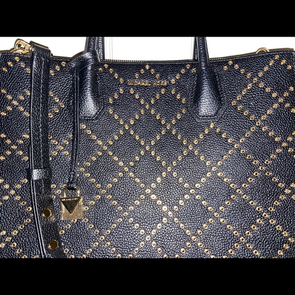 Micheal Kors handbag - Picture 2 of 8